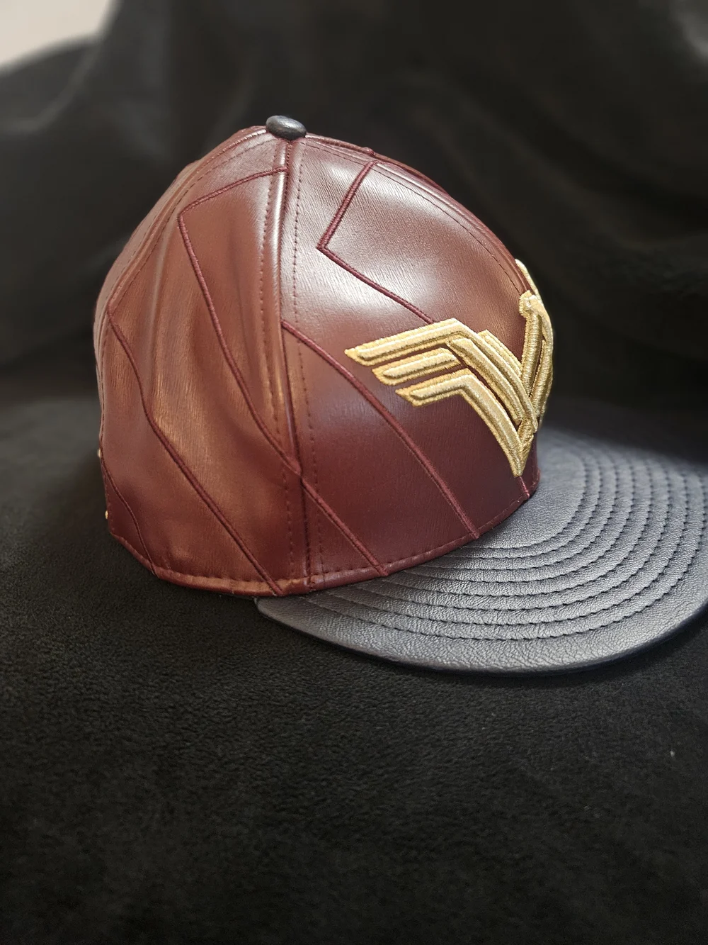 New Era 59 Burgundy & Black Wonder WomanCap with Gold W Emblem Size 7 3/4